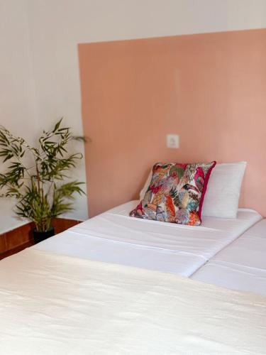 Twin Room image 1