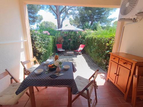 Apartment Pinede Mer et Soleil by Interhome near Pizza du Fournas