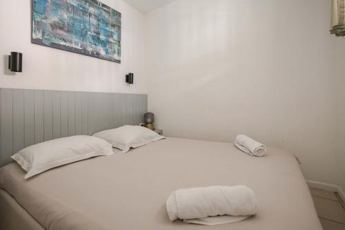Location de vacances - Cannes -  - Le Cannes Beach 302 - Image #4