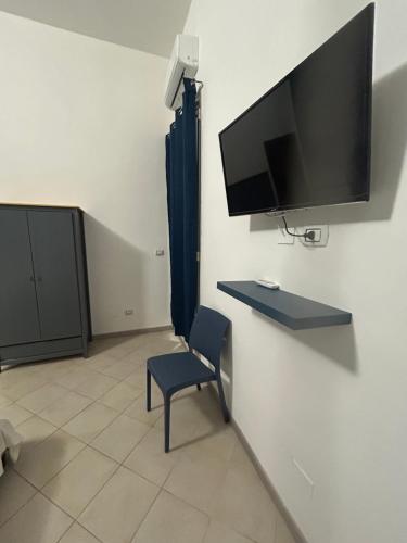 Double Room with Terrace image 10