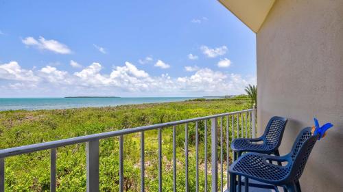 Marina and Ocean View 2 Bed 2 Bath End Unit 4201 in Tavernier (FL)