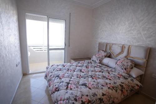 One-Bedroom Apartment image 10