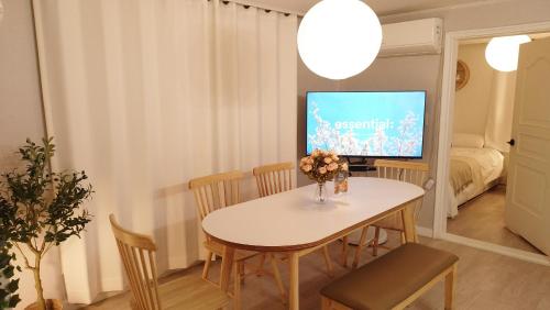 Ewha Univ, Ahyeon 3Rooms Stay, Seul (foto 5)