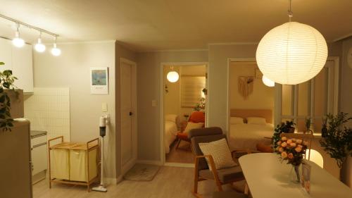 Ewha Univ, Ahyeon 3Rooms Stay, Seul (foto 9)