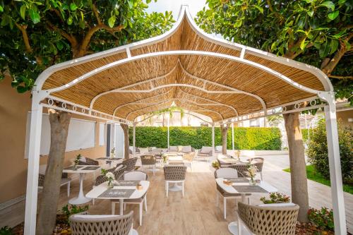 Suite Hotel L'Oasi di Riaci in Santa Domenica