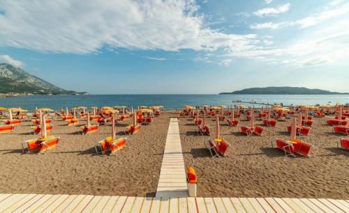 Apartment with sea view 5 minutes from the beach, Budva (fotografie 6)