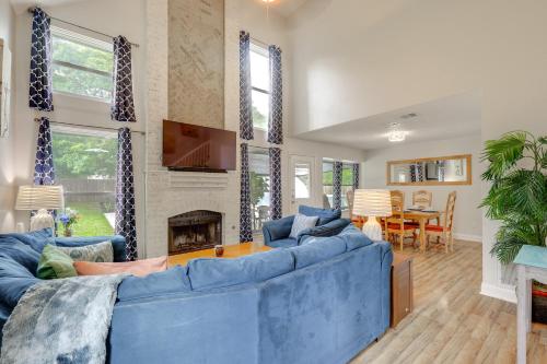 Dog-Friendly Live Oak Home with Hot Tub and Game Room! in San Antonio, USA
