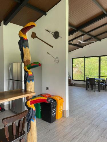 Refugio La Montana, Costa Rica, Cabin for Four in Linda Vista