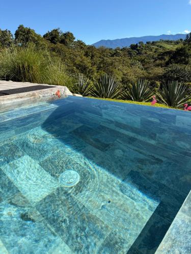 Refugio La Montana, Costa Rica, Cabin for Four in Linda Vista
