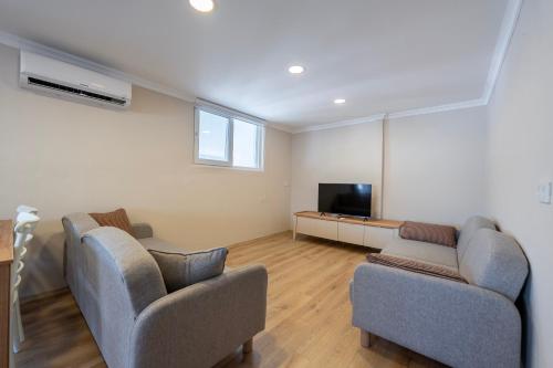 Modern, new two bedroom apartment close to Fethiye centre, Fethiye (foto 3)