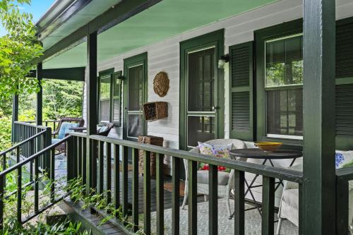 Stunning Cottage in Famous KY Garden -Sleeps 2 in Prospect
