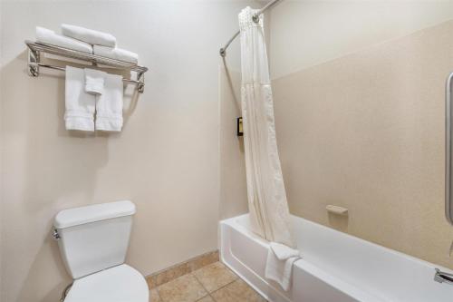 Best Western Plus Eastgate Inn & Suites - image 6