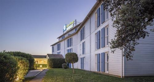 Sure Hotel by Best Western Nimes Est Hotel de charme Saint-Gervasy