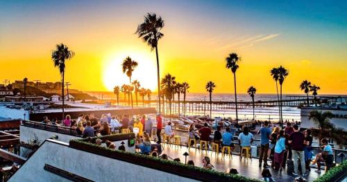 บริการและสิ่งอำนวยความสะดวก, Events Allowed: Sunny Villa| Lake| Trails| Beach in ลาเมซา (CA)