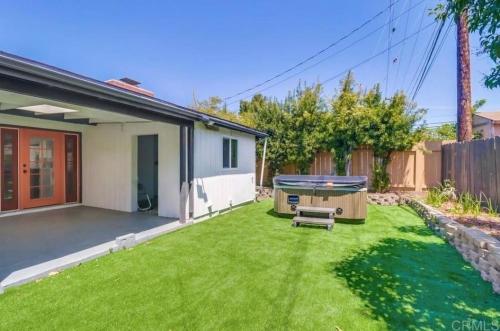 อ่างแช่น้ำร้อน, Events Allowed: Sunny Villa| Lake| Trails| Beach in ลาเมซา (CA)