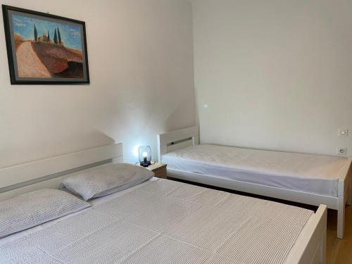 Apartments Dragica - image 6