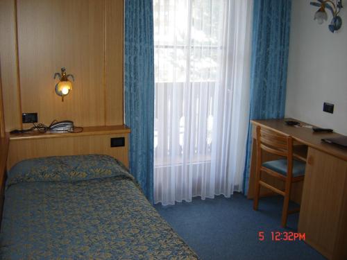 1 twin bed