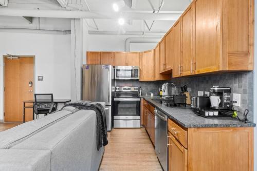 Downtown Loft l Cleveland l Parking l Cafe, Cleveland (zdjęcie 9)
