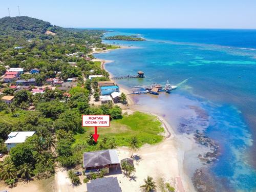Roatan Ocean View - ground floor apts in Sandy Bay
