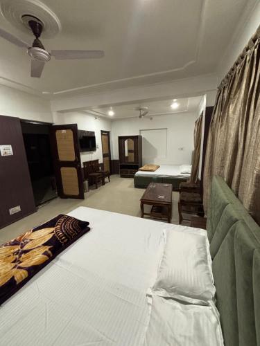 City Scape Inn photo 2