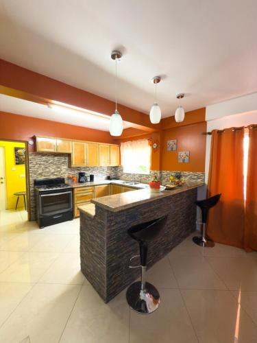 ห้องครัว, Urban Escape - 2Br 2Bth Condo in Reduit Rodney Bay, Gros Islet in แคพ เอสเตท