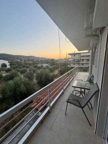 Blue Calm - Kalamos Seaside Studios in Agii Apostoli