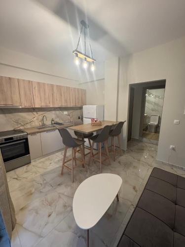 Blue Calm - Kalamos Seaside Studios in Agii Apostoli