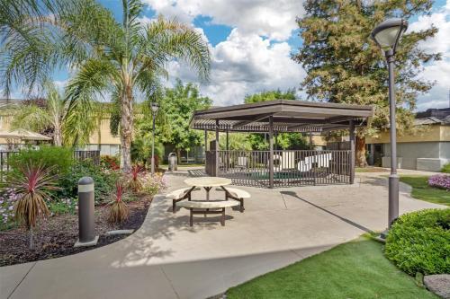 外部景觀, 波特維爾貝斯特韋斯特酒店 (Best Western Porterville Inn) in 波特維爾