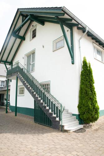 外觀, Ferienwohnung Ketter Wein & Urlaub in 克羅夫