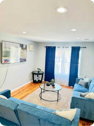 Luxurious, Spacious, Modern 6 BR Escape with parkings and sleeps up to 16, Irvington (fotografie 6)
