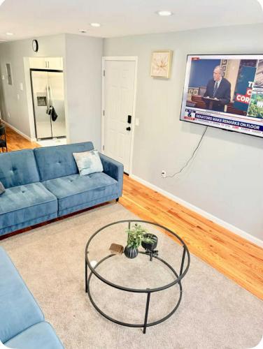 Luxurious, Spacious, Modern 6 BR Escape with parkings and sleeps up to 16, Irvington (fotografie 8)
