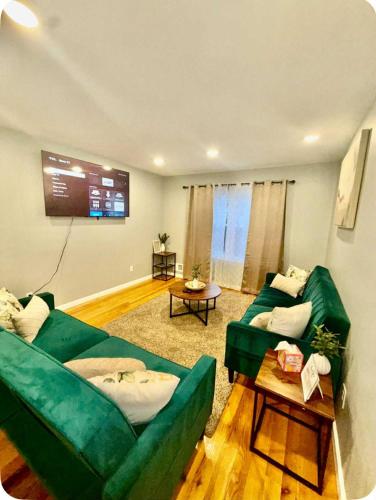 Luxurious, Spacious, Modern 6 BR Escape with parkings and sleeps up to 16, Irvington (fotografie 3)