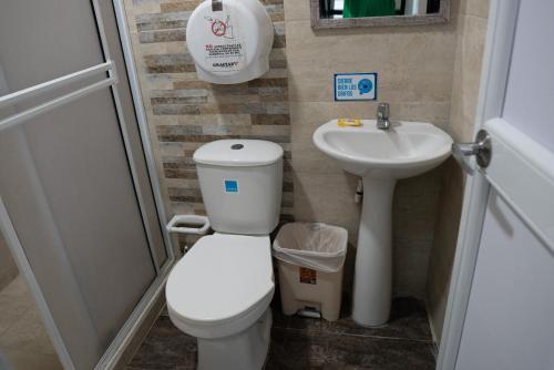 Family Room image 8
