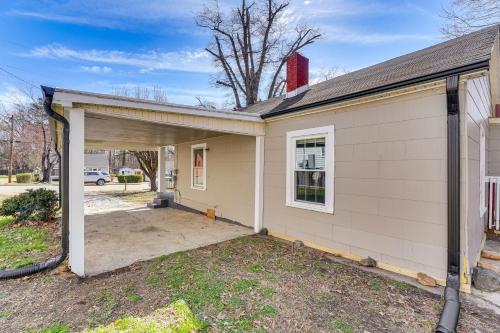 Close to Shops, Eats and Hospital Roxboro Retreat in Roxboro (Észak-Karolina)