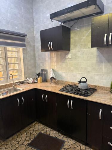Comfortable stay at RCCG Camp Mowe 2 Bedroom Bungalow free WIFI AC in Ogijo