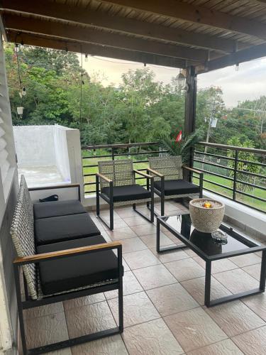 Taman, Big House Next to the Airport in Río Piedras