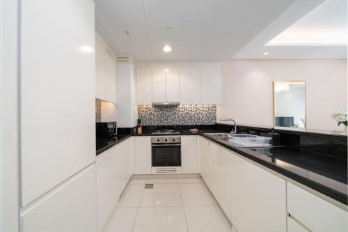 Ultra-Luxury Midtown 2 Bed Full Burj Khalifa Views, Dubai (photo 3)