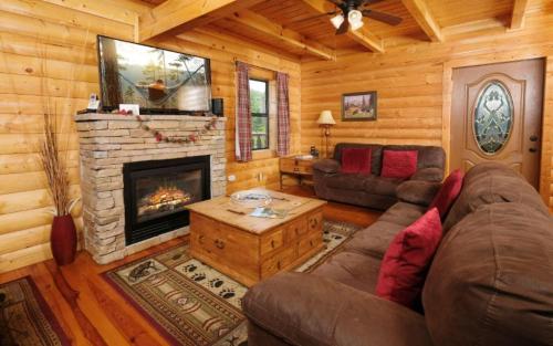 Cozy Cabin thumb 3
