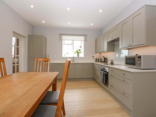 Menai Cottage - image 2