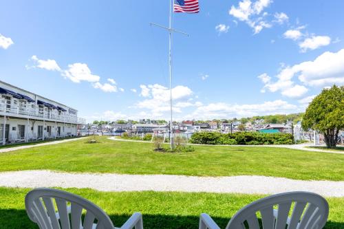 Boothbay Harbor Inn - image 11
