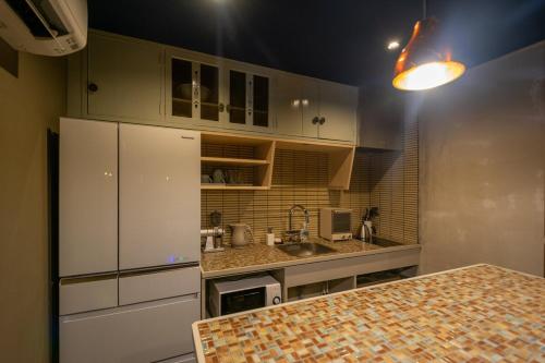 Women's Dormitory, Renovated 110-year-old wooden building, Coworking and shared kitchen 여행 추천 - 로드트립