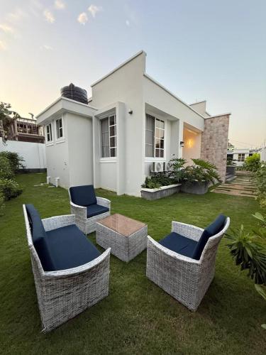 Unique and Cozy 2 Bedroom Apart in Kigongo