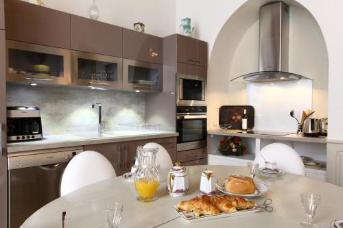 Le Royere - image 11