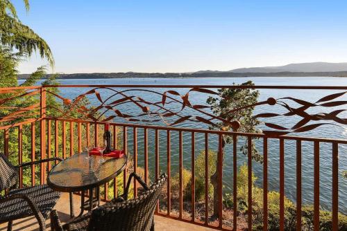 Salishan Chief Suite in โควิชันเบย์ (BC)