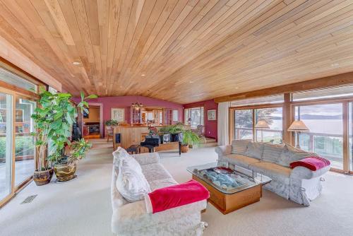 Oceanside Lodge Saanich Inlet in North Saanich (BC)