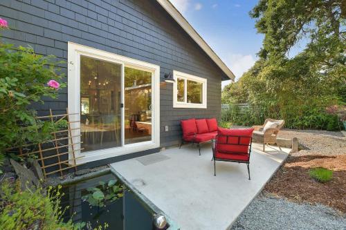 The Bayside Cottage in North Saanich (BC)