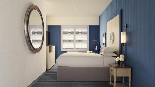 Queen Room room in Argonaut Hotel