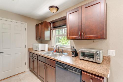 11 Mi to Silver Springs State Park Forested Haven in Ocklawaha