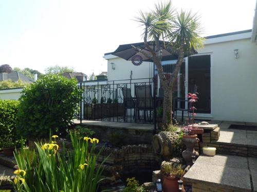 Fair Winds Guest House - image 3