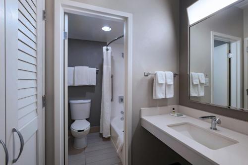 Double Room with Two Double Beds image 3